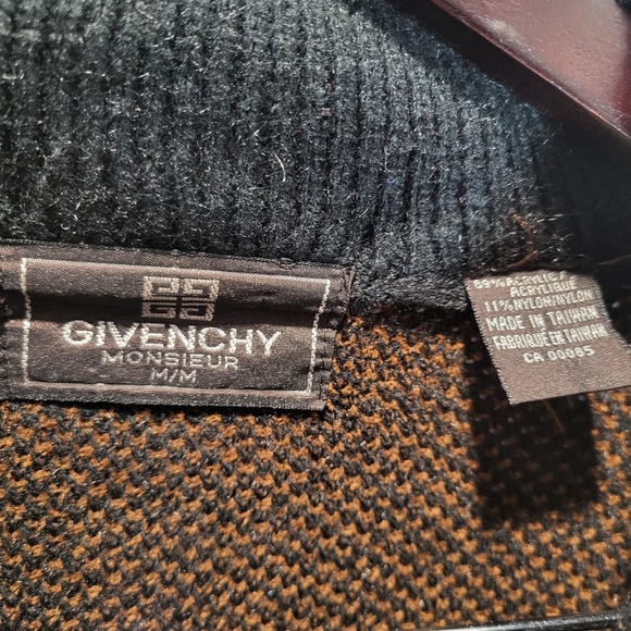 👕🌶 Vintage Givenchy Double-Sided Collared Knit Sweater - Picture 5 of 5